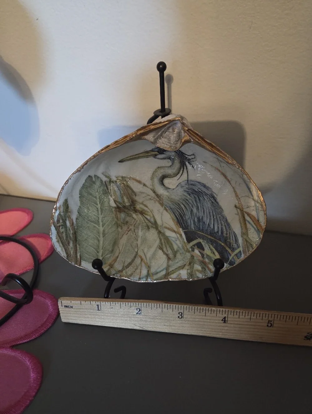 Handcrafted Large Clam Heron Design Shell - Picture 3 of 5